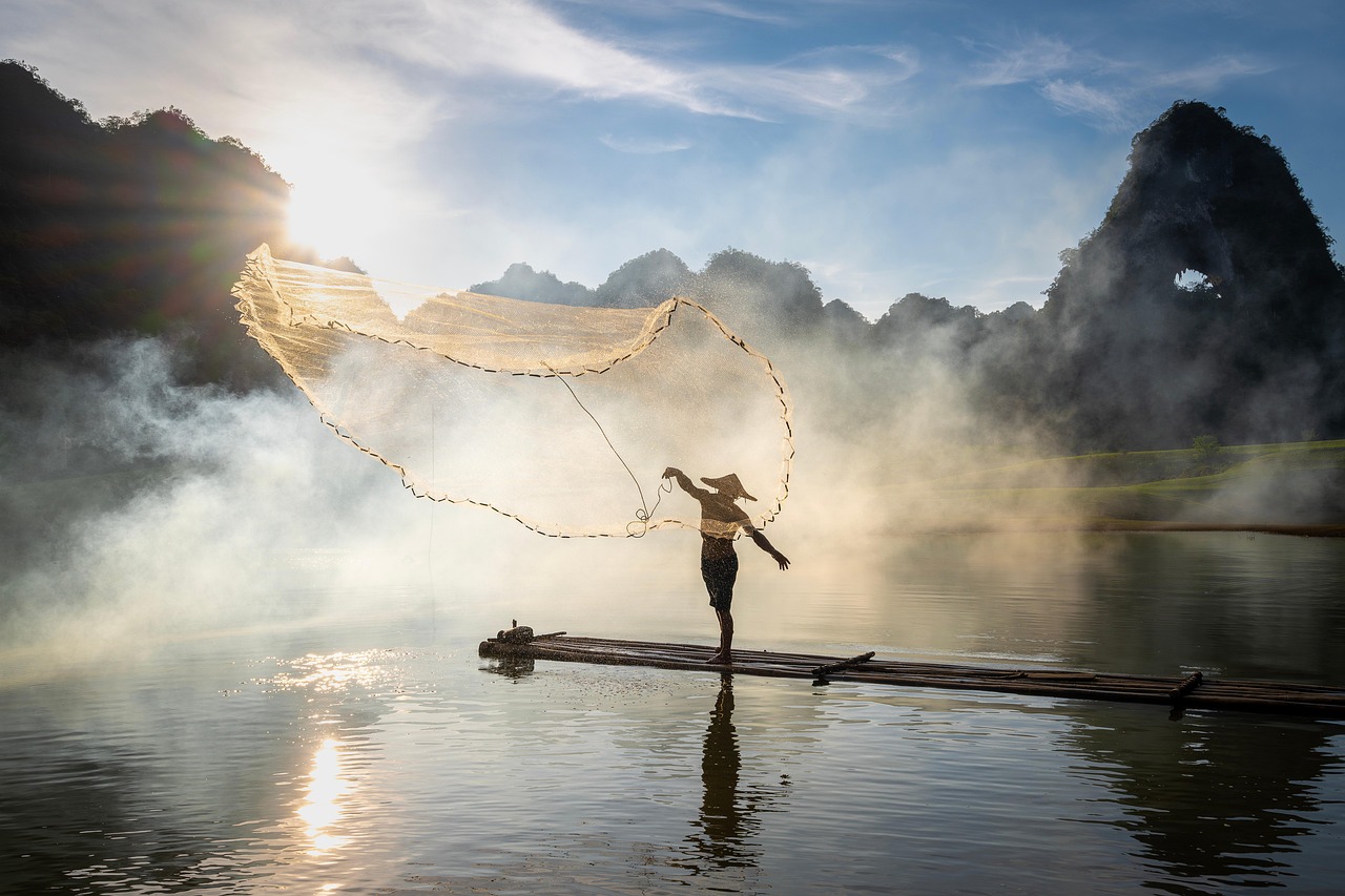 service-02 fishing, vietnam, fisherman, province, cao bang, lifestyle, daylight, life, nature, sky, water, mist, fog, sunlight